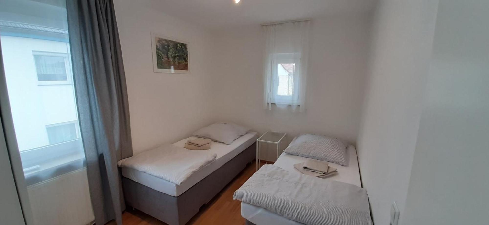 Fewo Reutlingen Heinestrasse Pokój zdjęcie